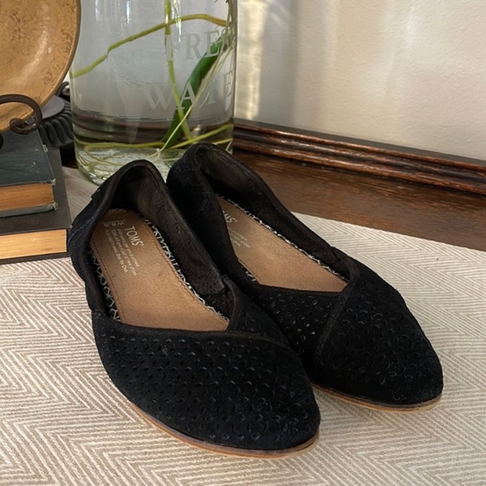 Toms Jutti Perforated Suede Flat, Black‎